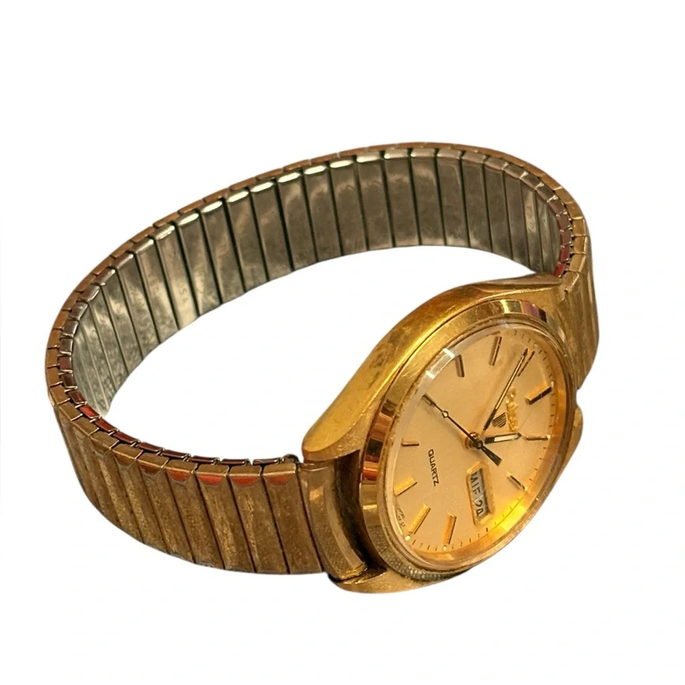 *As is* Vintage Pulsar Men’s Watch Y513-8029 Gold Tone Parts/Repair